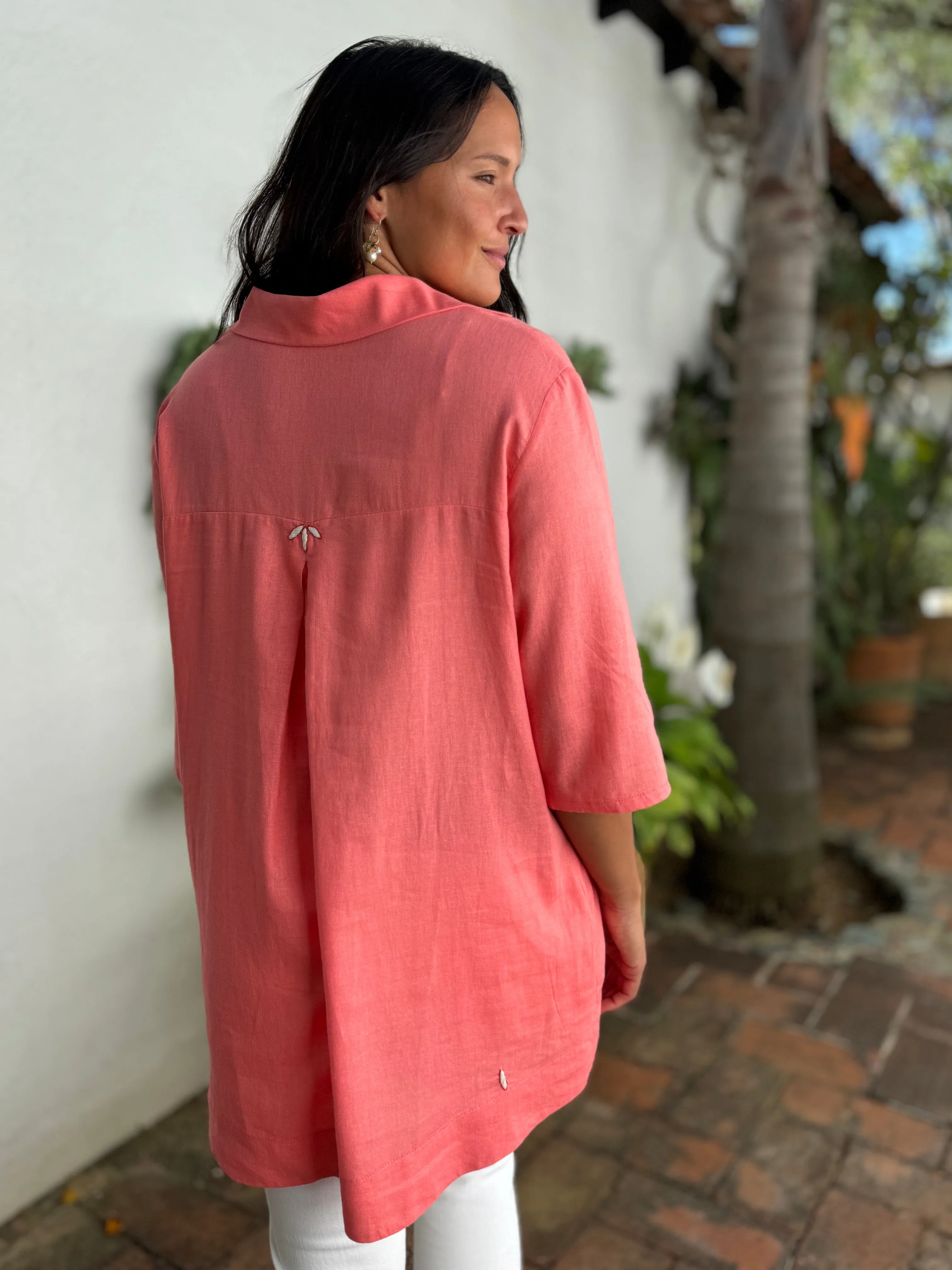 Daniela Tunic in Coral