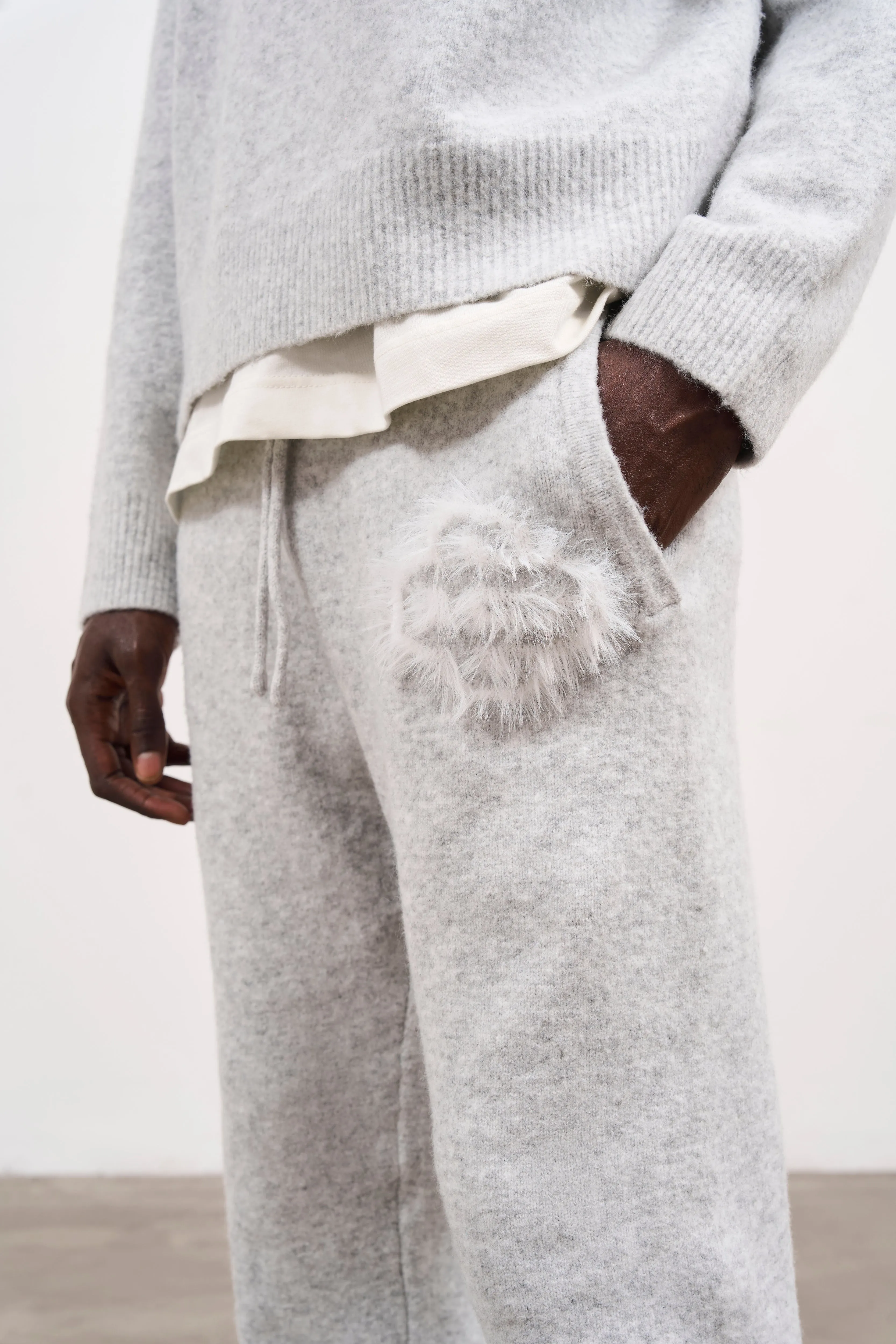 FLUFFY EMBLEM KNITTED JOGGERS - GREY MARL