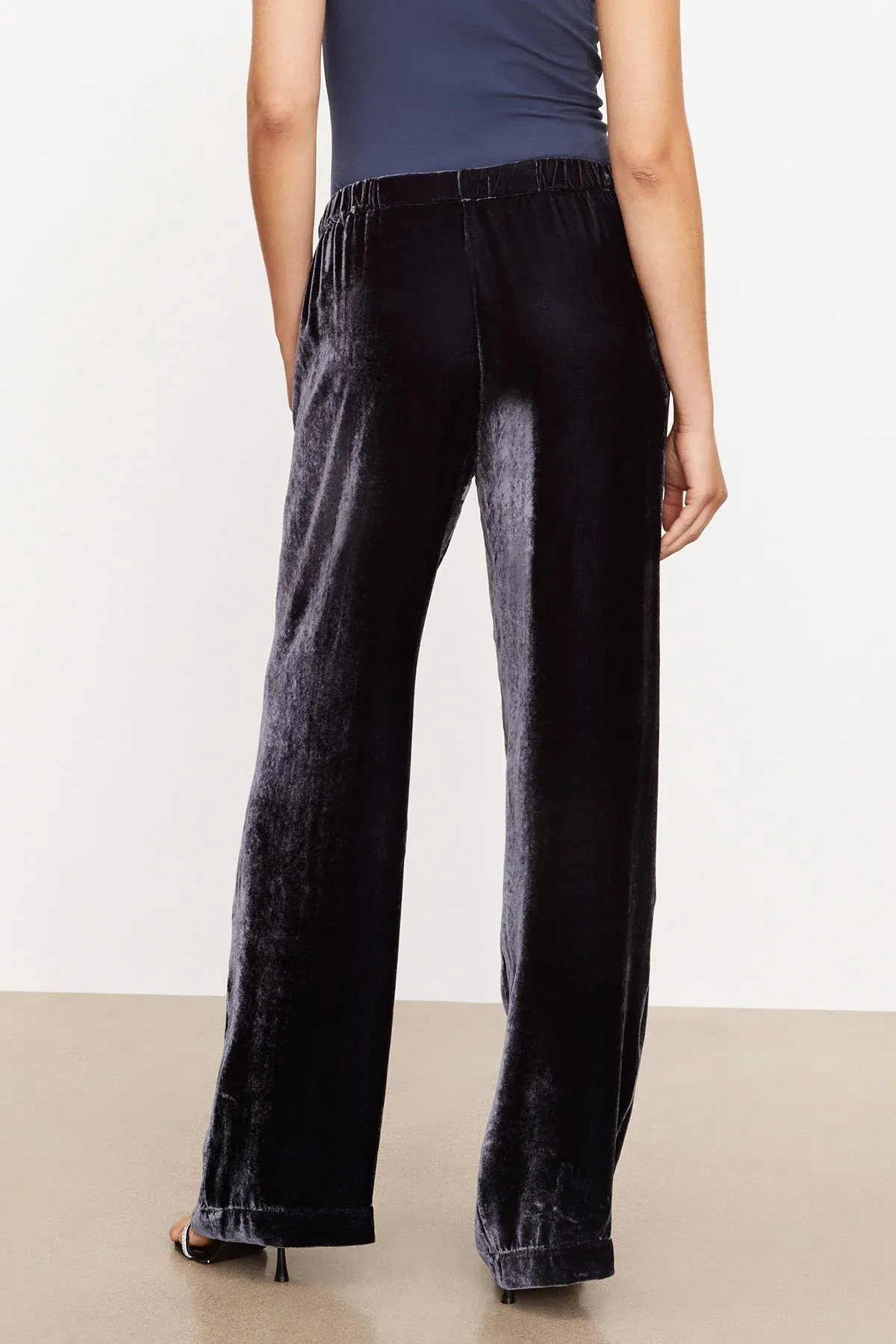 FRIDA04 Velvet Wide Leg Pant