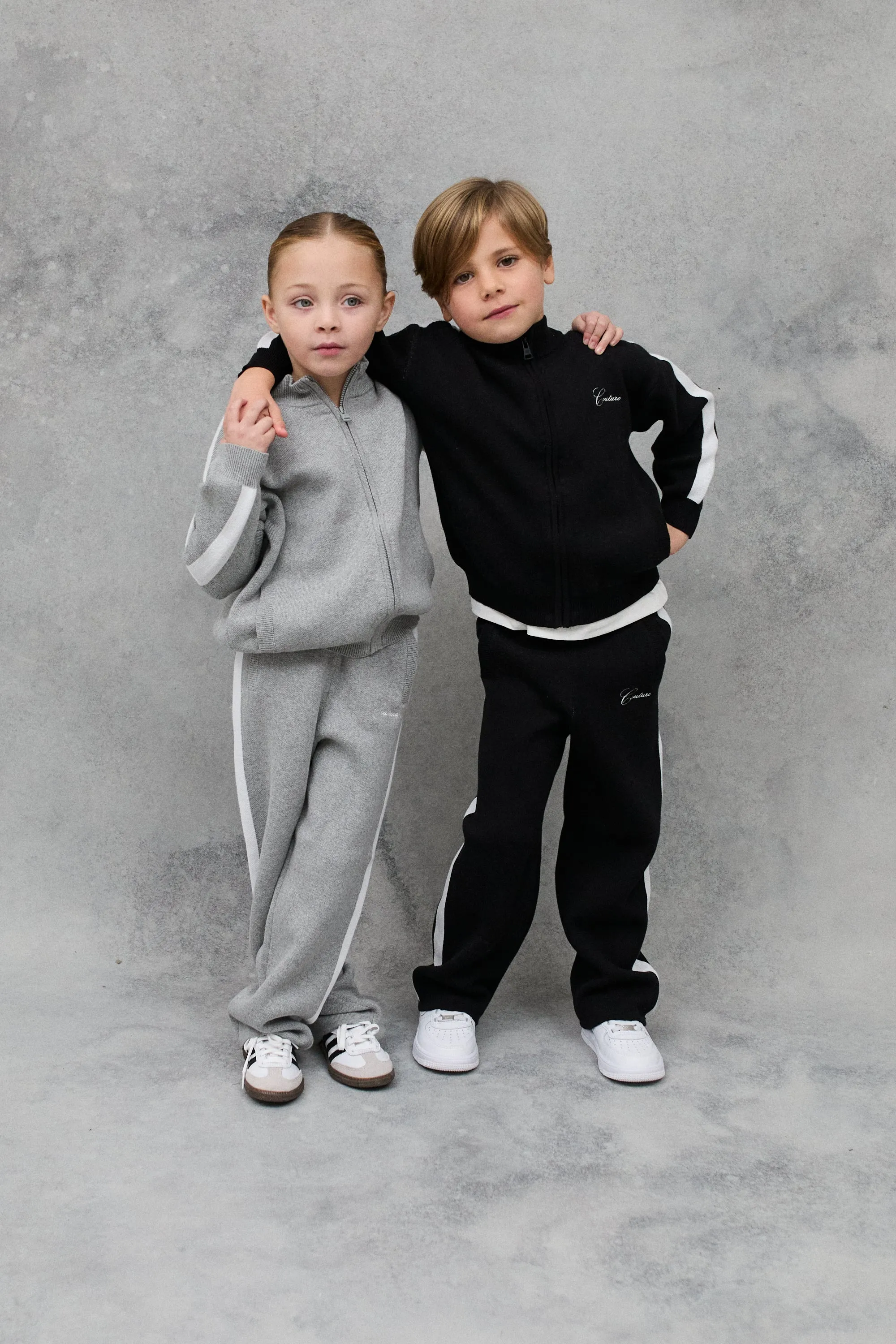 KIDS SIDE STRIPE KNITTED JOGGERS - BLACK