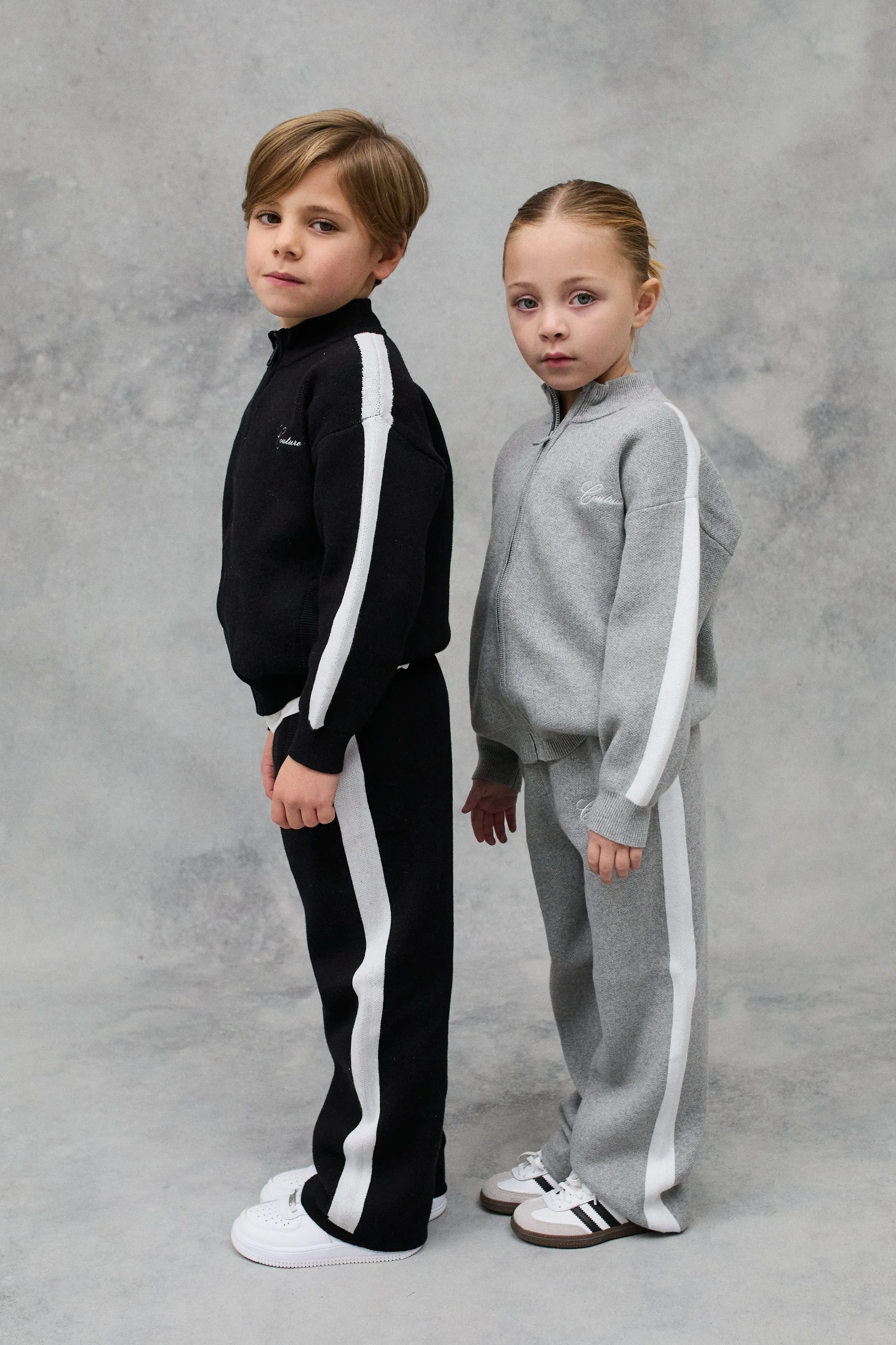 KIDS SIDE STRIPE KNITTED JOGGERS - BLACK