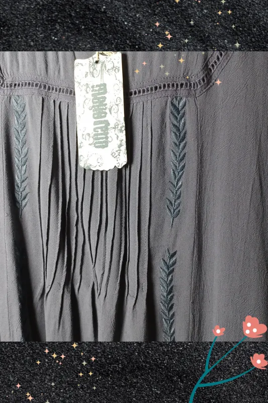 Monoreno Arrow Embroidered Handkerchief Tunic - Charcoal