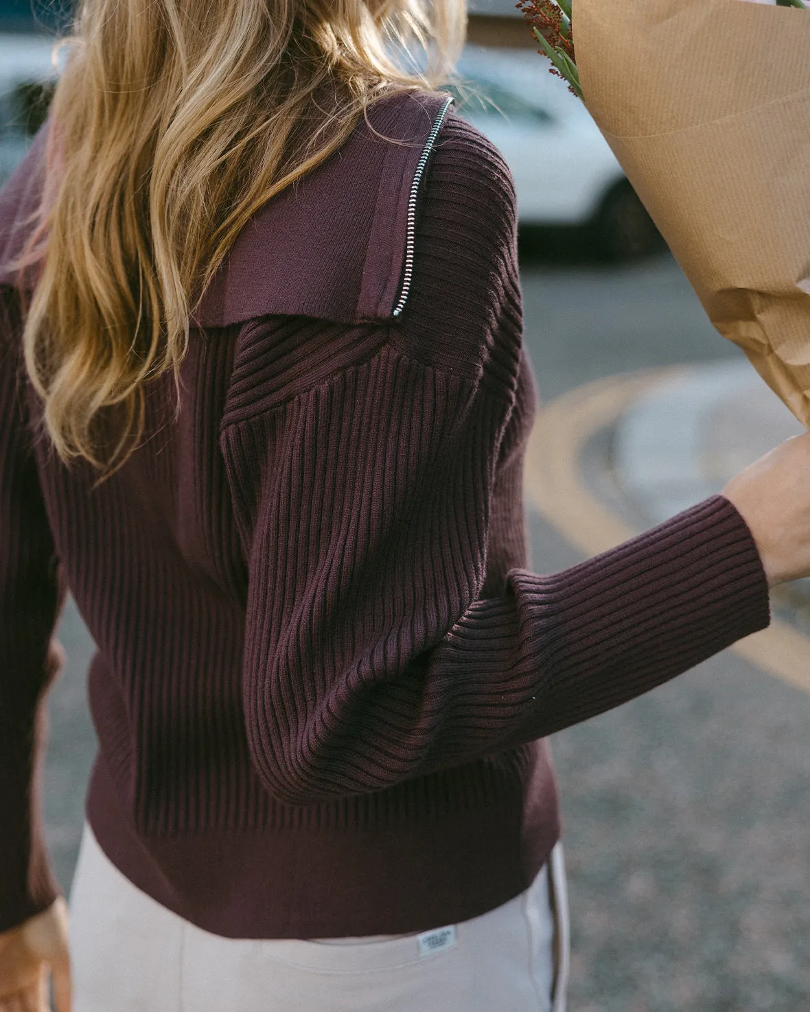 Ribbed Knit Quarter Zip Funnel Sweatshirt - Brown