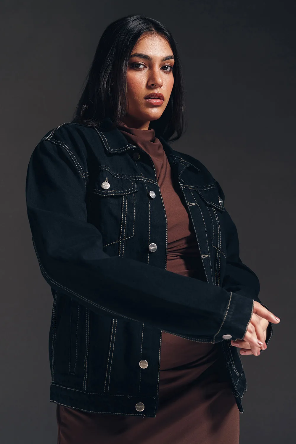 Vanta Black Curve Denim Trucker Jacket