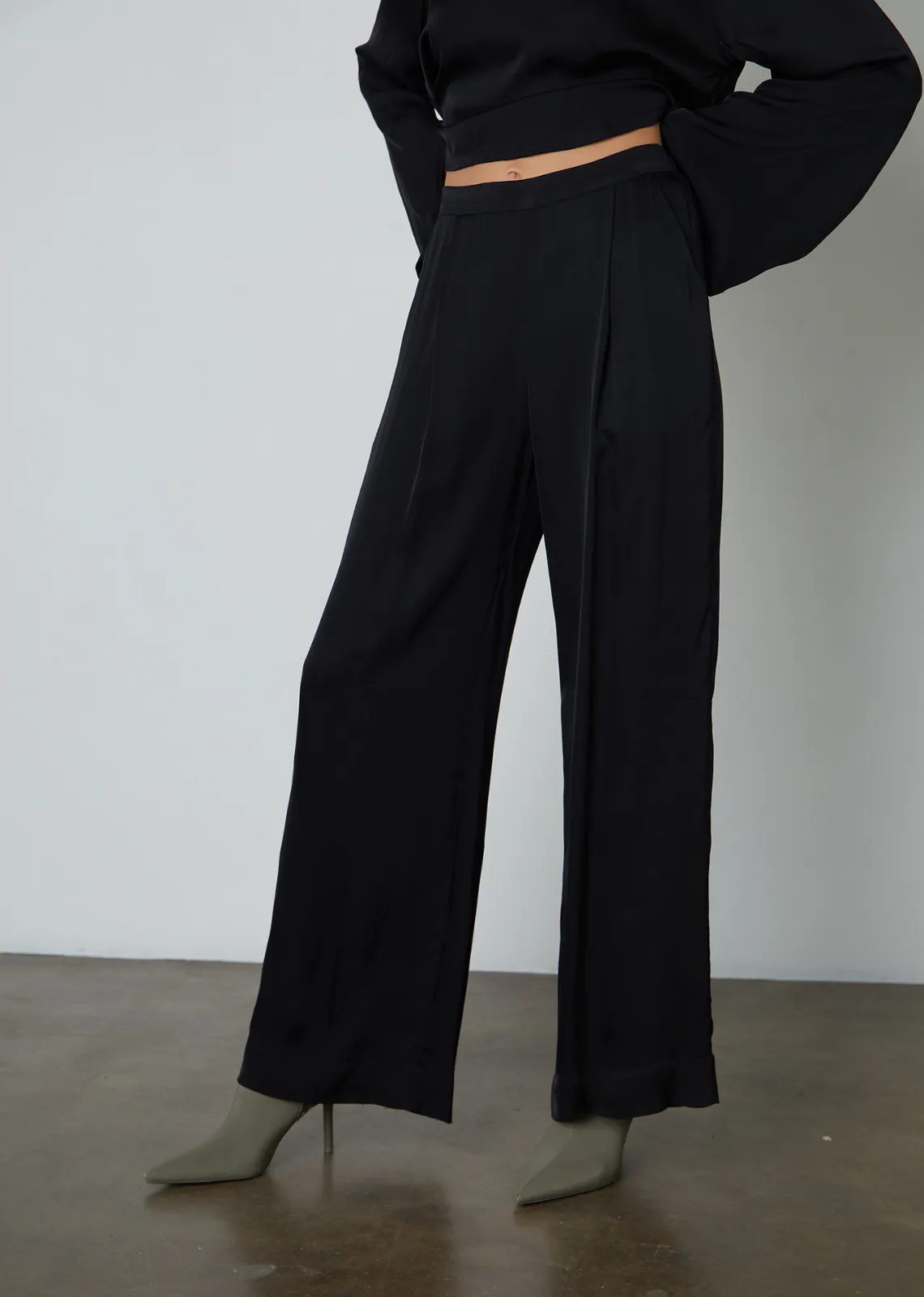 Velvet Livi Satin Viscose Pants- Black