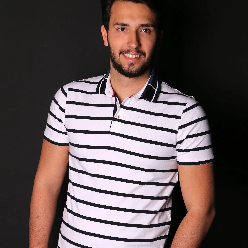 White Striped Polo With Contrasting Collar